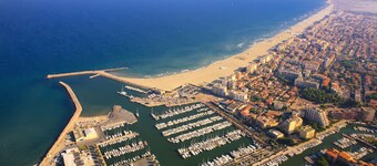 STUDIO 23 M2 AT THE PORT AND BEACH