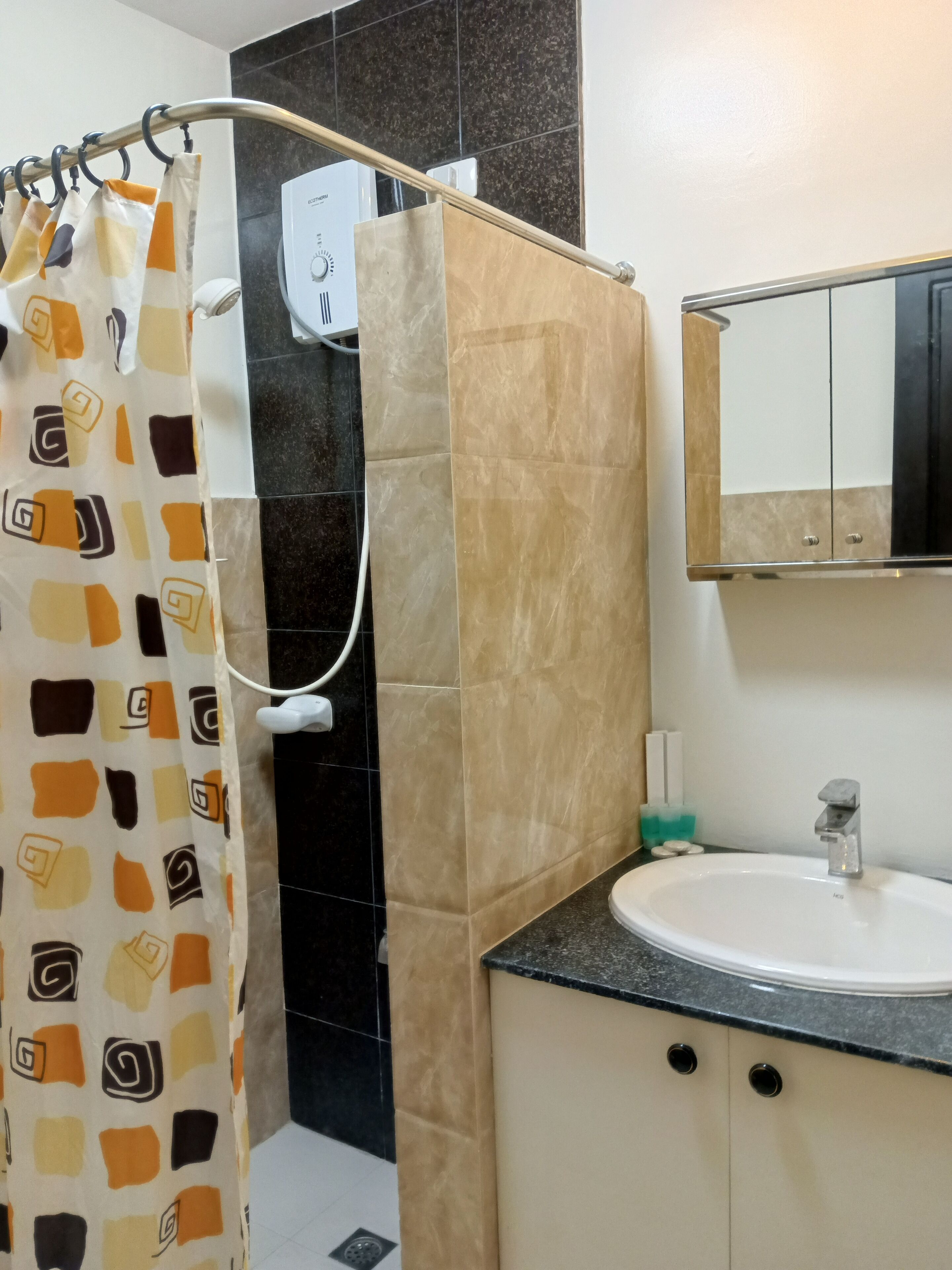 The Courtyard by Martha Vacation Homes