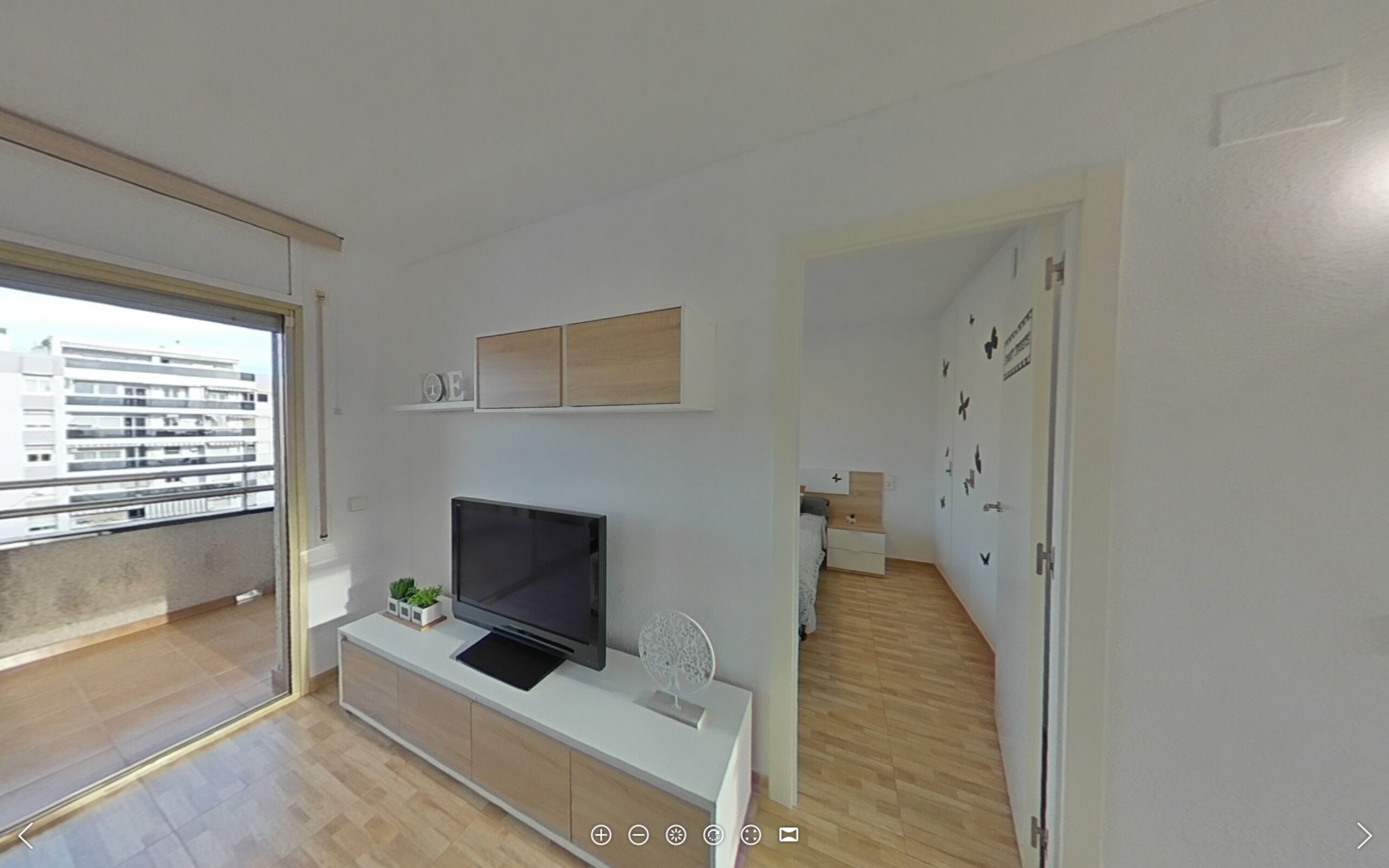 520 - Golden Coast Paradise