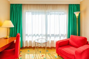 Superior Room | Down duvets, in-room safe, desk, blackout curtains - Grand Skylight Hotel Royal (Beijing)