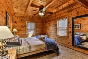 2 عدّة غرف نوم ومكواة/لوح كي وواي فاي مجانًا وملاءات أسرّة