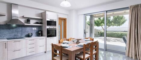 Casa, para fumadores | 2 habitaciones