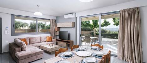 House, Smoking | 2 bedrooms