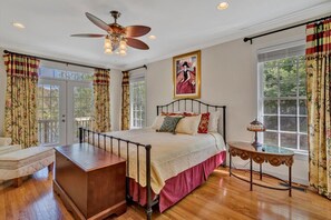 5 Schlafzimmer, Bügeleisen/Bügelbrett, kostenloses WLAN, Bettwäsche