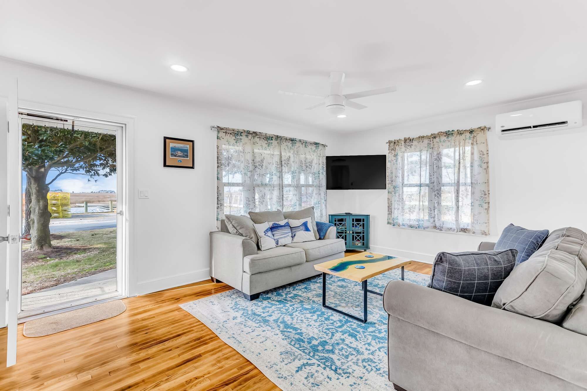 The Sportman's Cottage House- Perfect for relation, fun and enjoying beautiful views