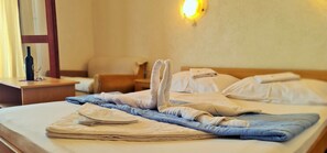 Classic Double Room | Free WiFi, bed sheets - Ada Bojana - FKK island (Ulcinj)