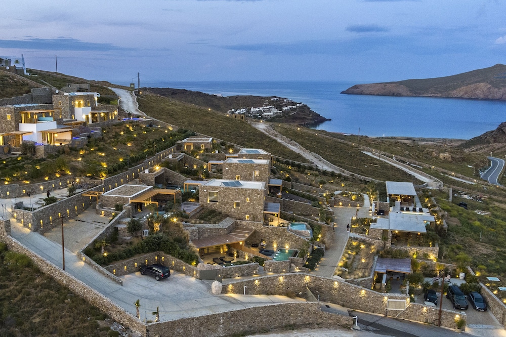Nasta Villa & Suites Intentional Living