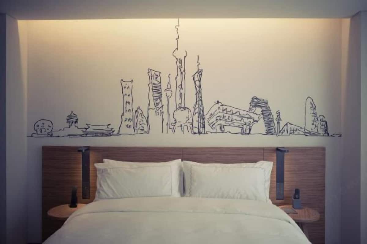 Daunenbettdecken, kostenlose Minibar, Zimmersafe, Schreibtisch