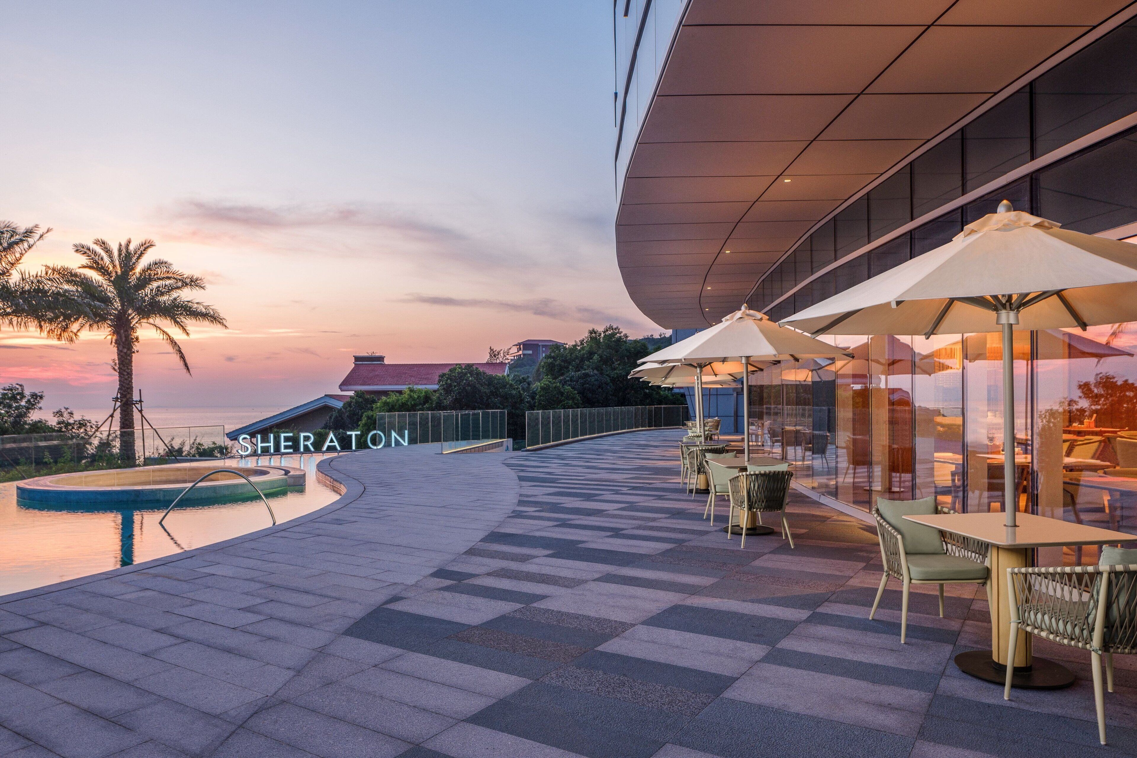 حمّام سباحة خارجي