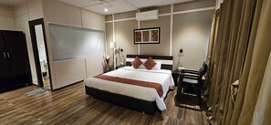 Deluxe Cottage - The Woods Homestay (Guhagar)