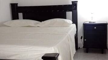 Shared Dormitory, 1 Bedroom, Smoking, Balcony | 1 bedroom