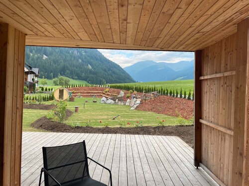 Chalet "Dolomiten Villa Anita" mit Bergblick, privater Terrasse und WLAN