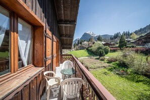 Property grounds - Apartment 'Chénives 1 - Morzine' with Mountain View, Shared Garden and Wi-Fi (Morzine)