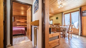 2 Schlafzimmer, BĂŒgeleisen/BĂŒgelbrett, kostenloses WLAN