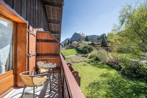 Property grounds - Apartment 'Chénives 2 - Morzine' with Mountain View, Private Garden and Wi-Fi (Morzine)