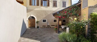 Apartment House Predaia with Mountain View, garden and WiFi