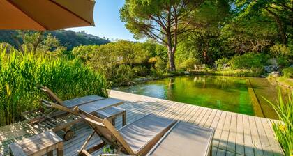 Cabane "King Louie and Mowgli" avec piscine naturelle partagée et 2 terrasses
