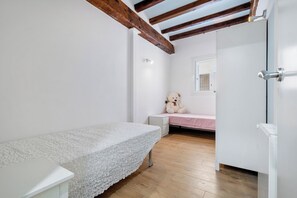 3 makuuhuonetta, ilmainen Wi-Fi, vuodevaatteet