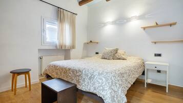 3 makuuhuonetta, ilmainen Wi-Fi, vuodevaatteet