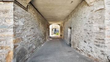 Enceinte de lâhĂ©bergement