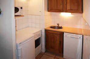 Réfrigérateur, lave-vaisselle