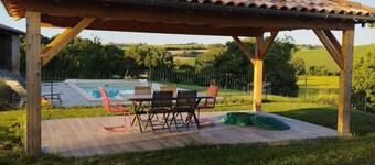 Cosy cottage in the heart of nature with swimming pool