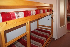 1 bedroom - Studio 4 Personnes vue Pistes (LES ORRES 1650)