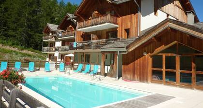 Semi-detached chalet in a luxury residence