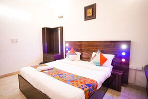 Habitación doble Deluxe | Insonorización, wifi gratis y ropa de cama