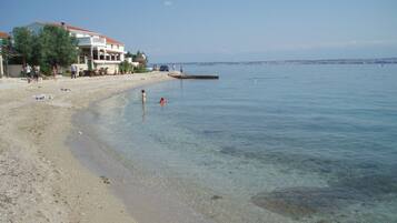 Apartment, 3 Bedrooms, Balcony, Garden View | Beach