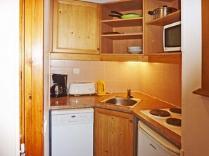 Réfrigérateur, lave-vaisselle