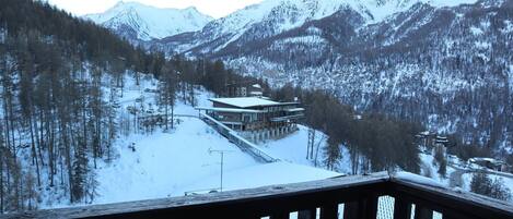 Enceinte de lâhĂ©bergement