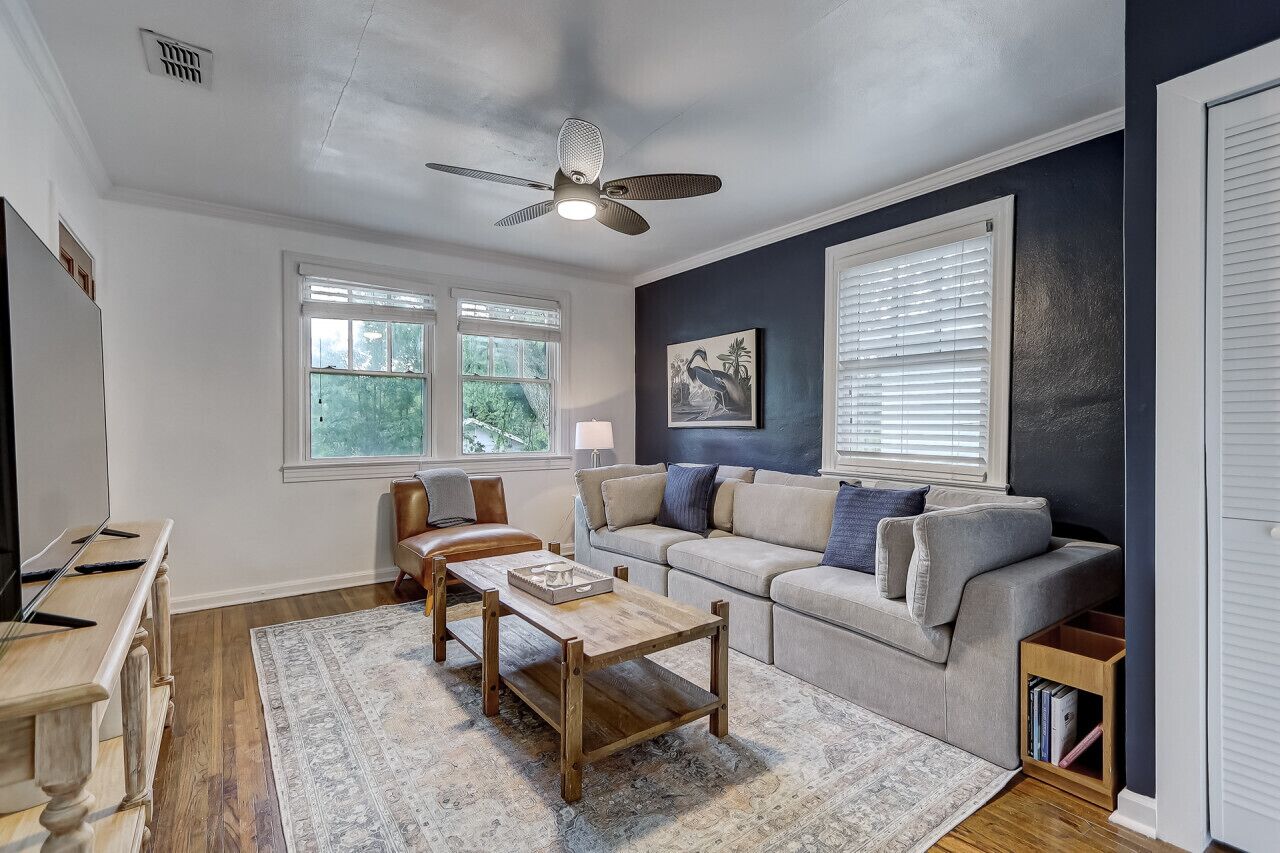 Historic RIVERSIDE Home | Hospitals, River & Park