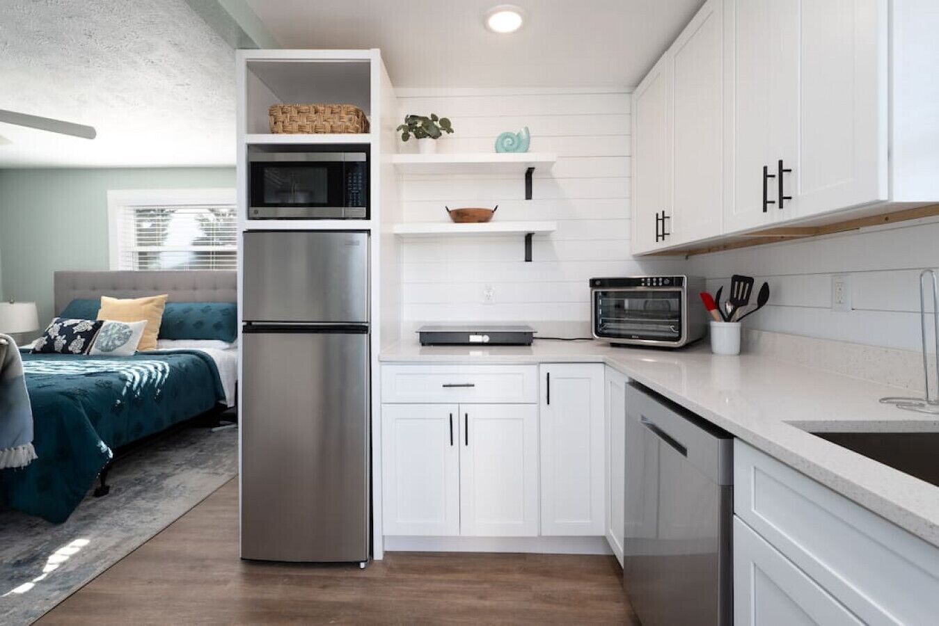 Cozy Beach Studio |8-10 Min Jacksonville Beach