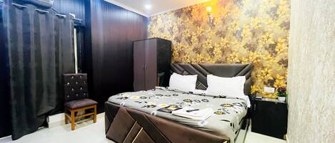 Deluxe tweepersoonskamer | Geluiddichte muren, gratis wifi, beddengoed