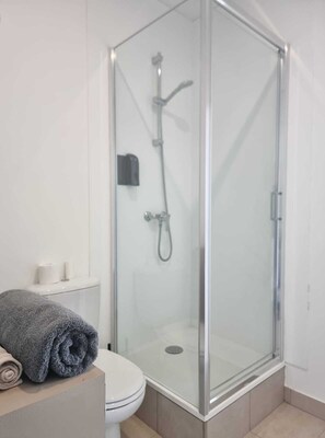 Shower - Maker studio (Cachan)