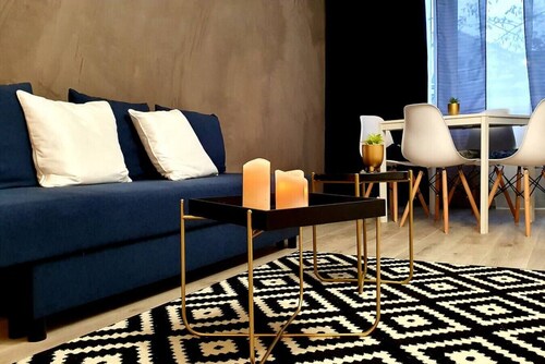 Stylish studio in the center