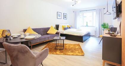 Chic Studio - 1 Min to HBF