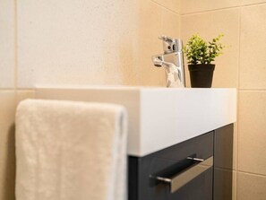 Interior - Deluxe Suite mit perfektem Wohn- und Arbeitskomfort (Gießen)