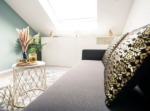 Interior - Deluxe Suite mit perfektem Wohn- und Arbeitskomfort (Gießen)