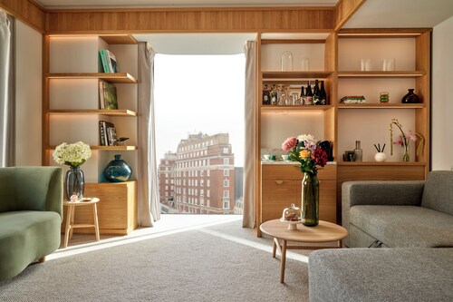 The BoTree London, Curio Collection by Hilton