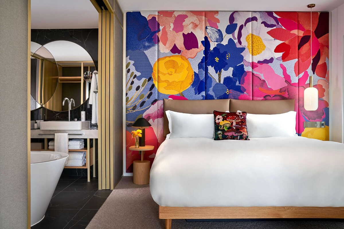 Suite, 1 King Bed (Soho) | Premium bedding, minibar (some free items), in-room safe