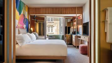 Deluxe-Zimmer, 1 King-Bett | Hochwertige Bettwaren, Minibar (mit einigen kostenlosen Artikeln)