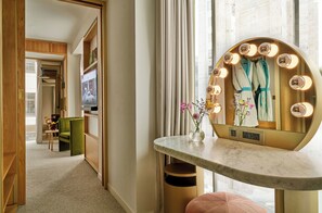 Suite, 1 King Bed (Henrietta) | Premium bedding, free minibar items, in-room safe