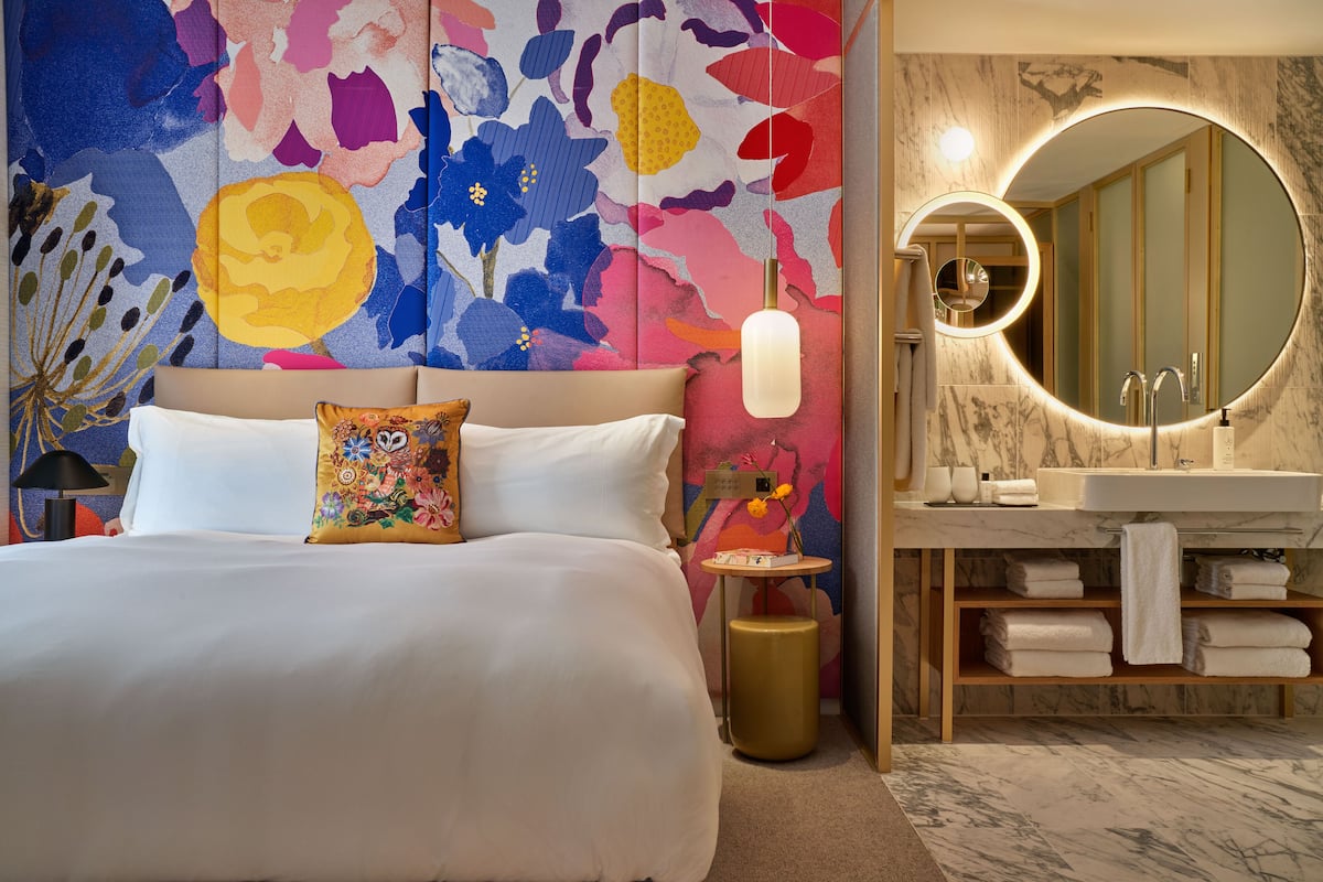 1 bedroom, premium bedding, free minibar items, in-room safe