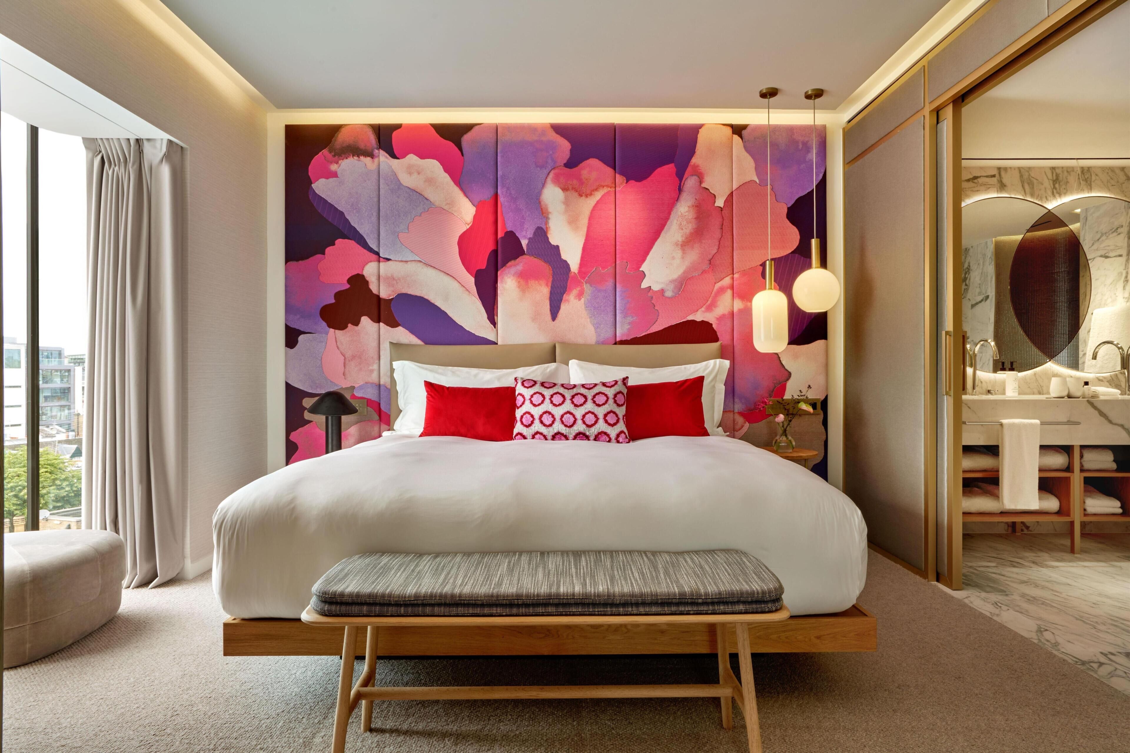 Suite, 1 King Bed (Botree) | Premium bedding, minibar (some free items), in-room safe