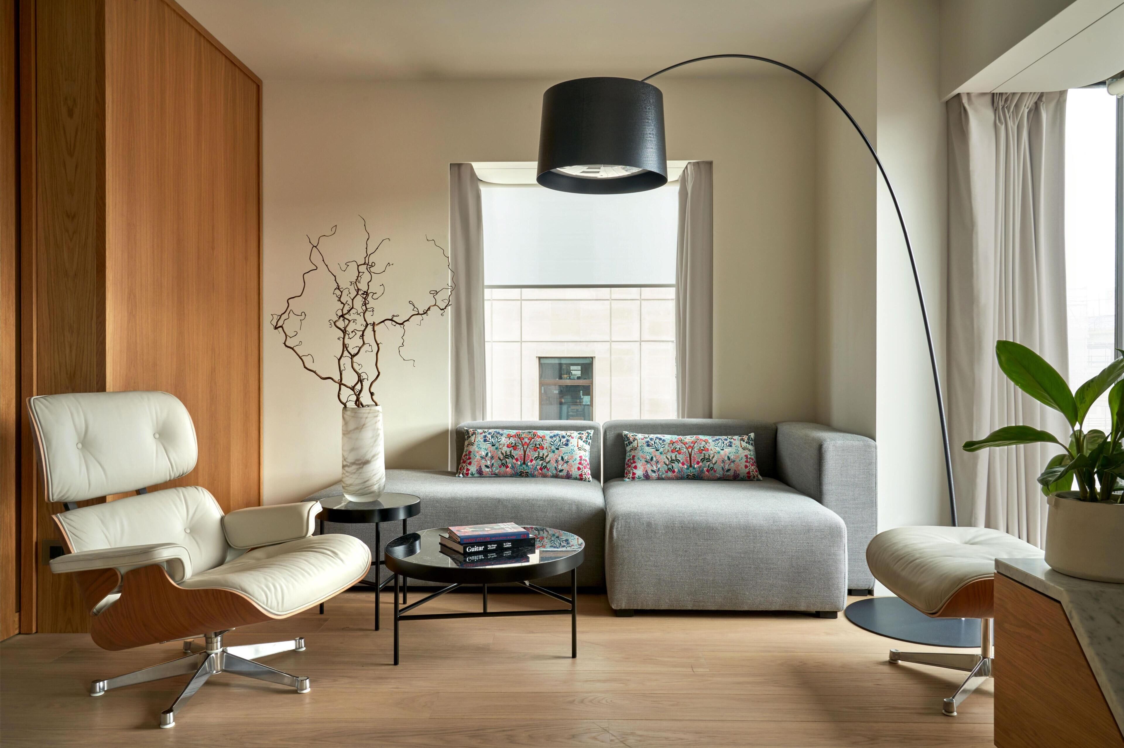 جناح - سرير ملكي (Soho) | منطقة المعيشة | تلفزيون ذكي بحجم 40-بوصة يعرض قنوات تلفزيونية رقمية، أرضيات مدفأة