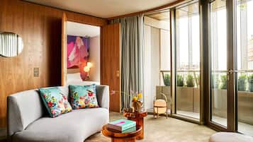 Suite, 1 King Bed (Marylebone) | Living area