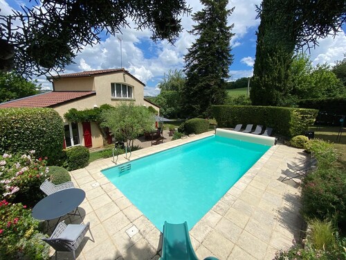 Villa avec piscine et parc à 30' de Lyon