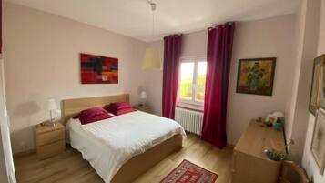 4 slaapkamers, een bureau, wifi